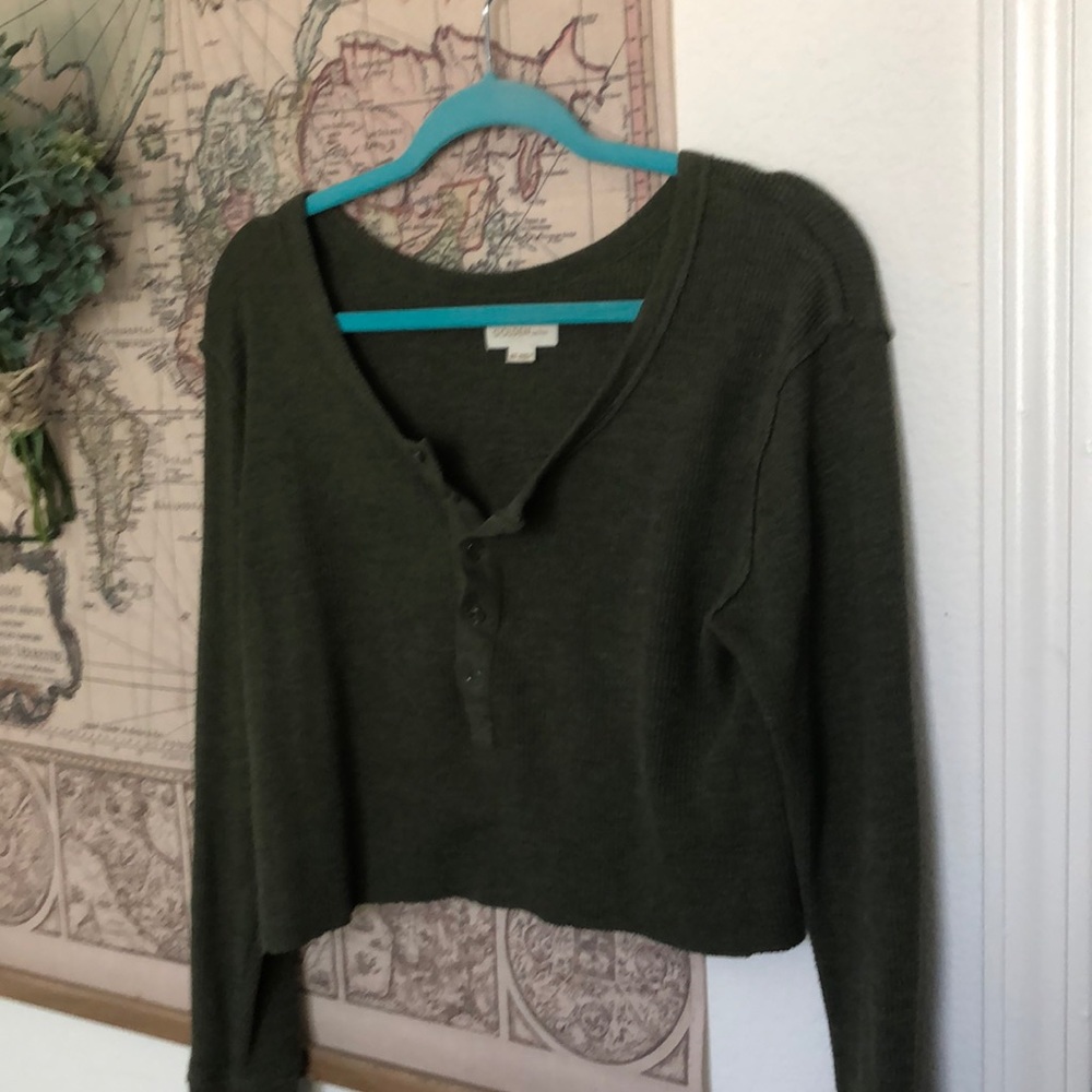 cropped long sleeve